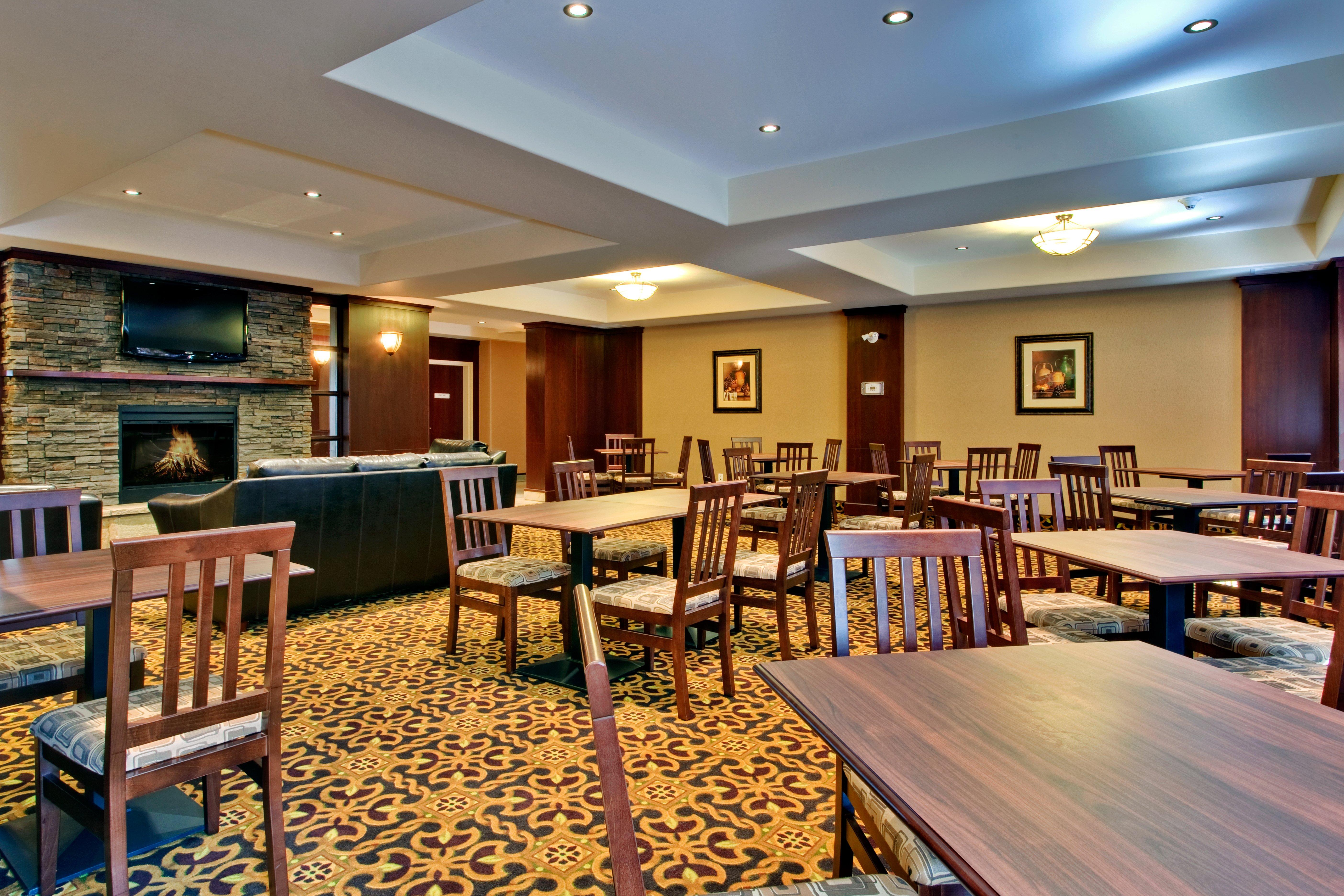 Holiday Inn Express & Suites Whitecourt By Ihg Kültér fotó