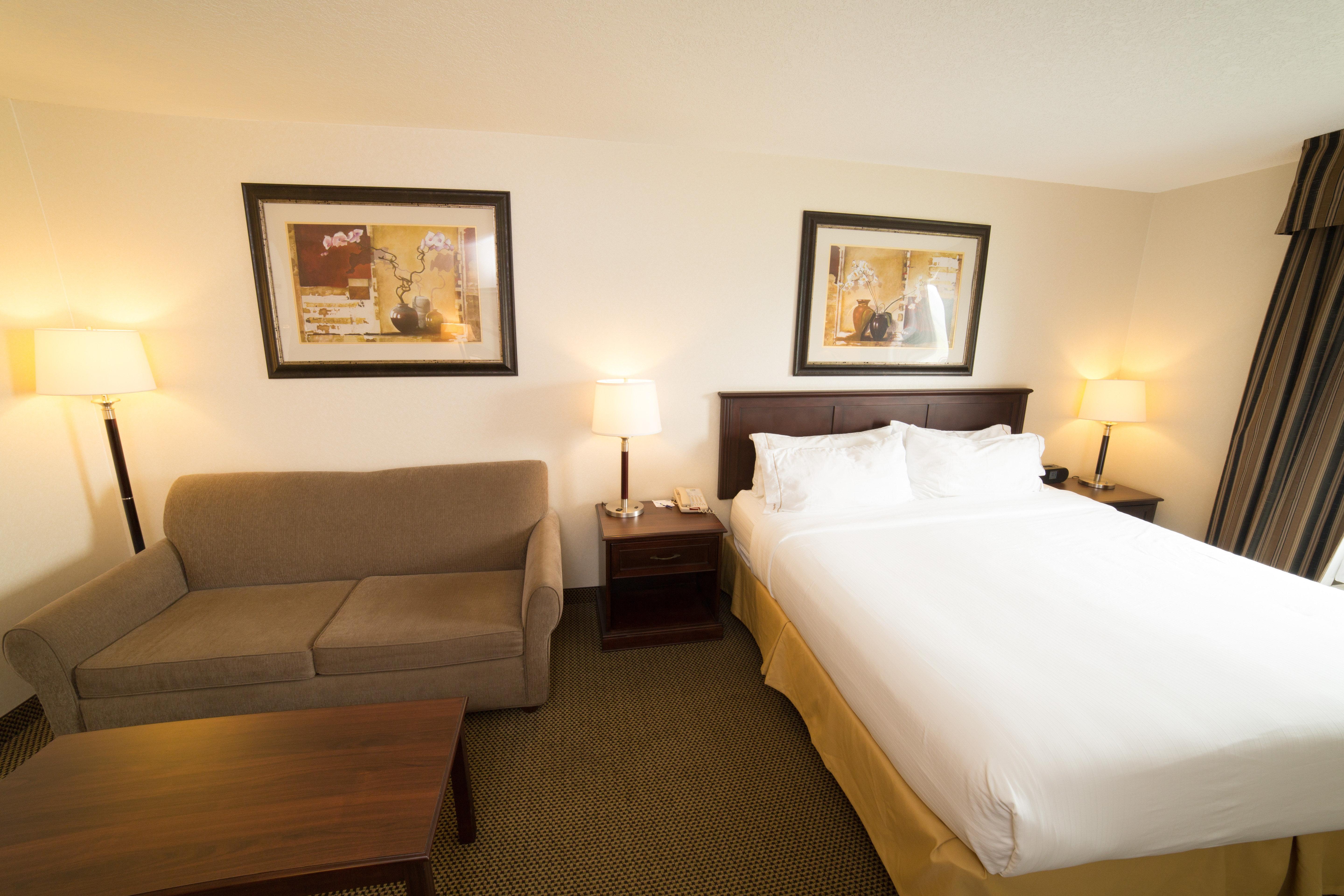 Holiday Inn Express & Suites Whitecourt By Ihg Kültér fotó