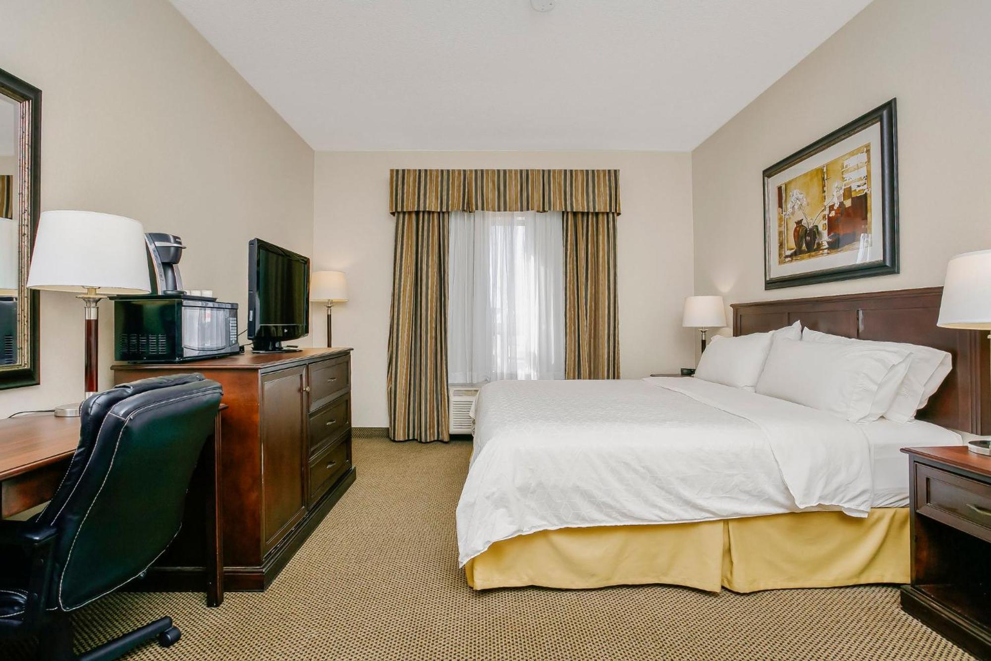 Holiday Inn Express & Suites Whitecourt By Ihg Kültér fotó