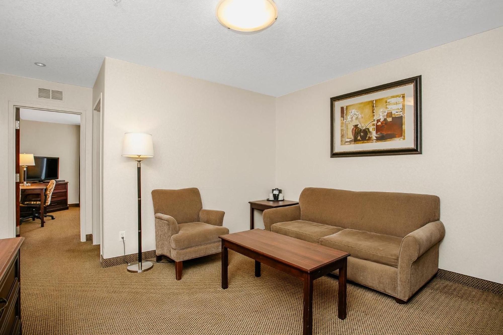 Holiday Inn Express & Suites Whitecourt By Ihg Kültér fotó